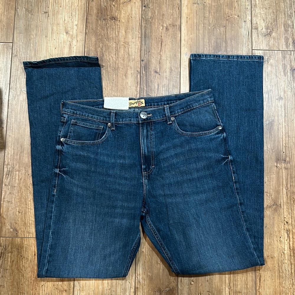 Wrangler Blue Straight Jeans Classic Style